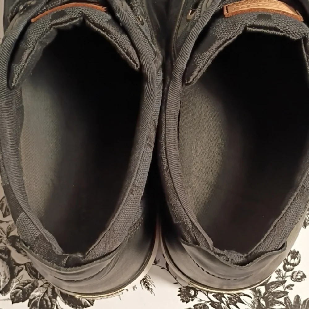 Coach Black‎ and White Casual Women's Sneakers Size 10B - Picture 3 of 10